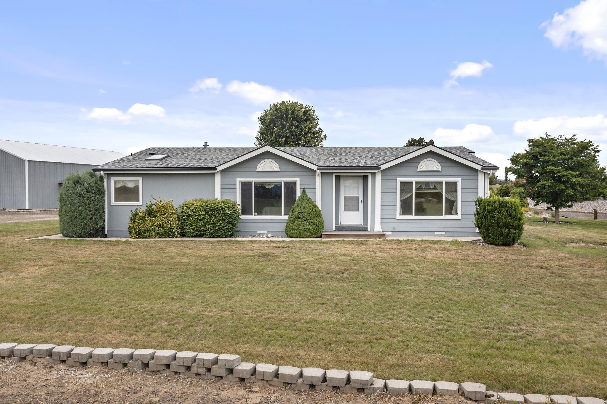26609 North Denison Road Deer Park, WA 99006 - Photo 3 of 25