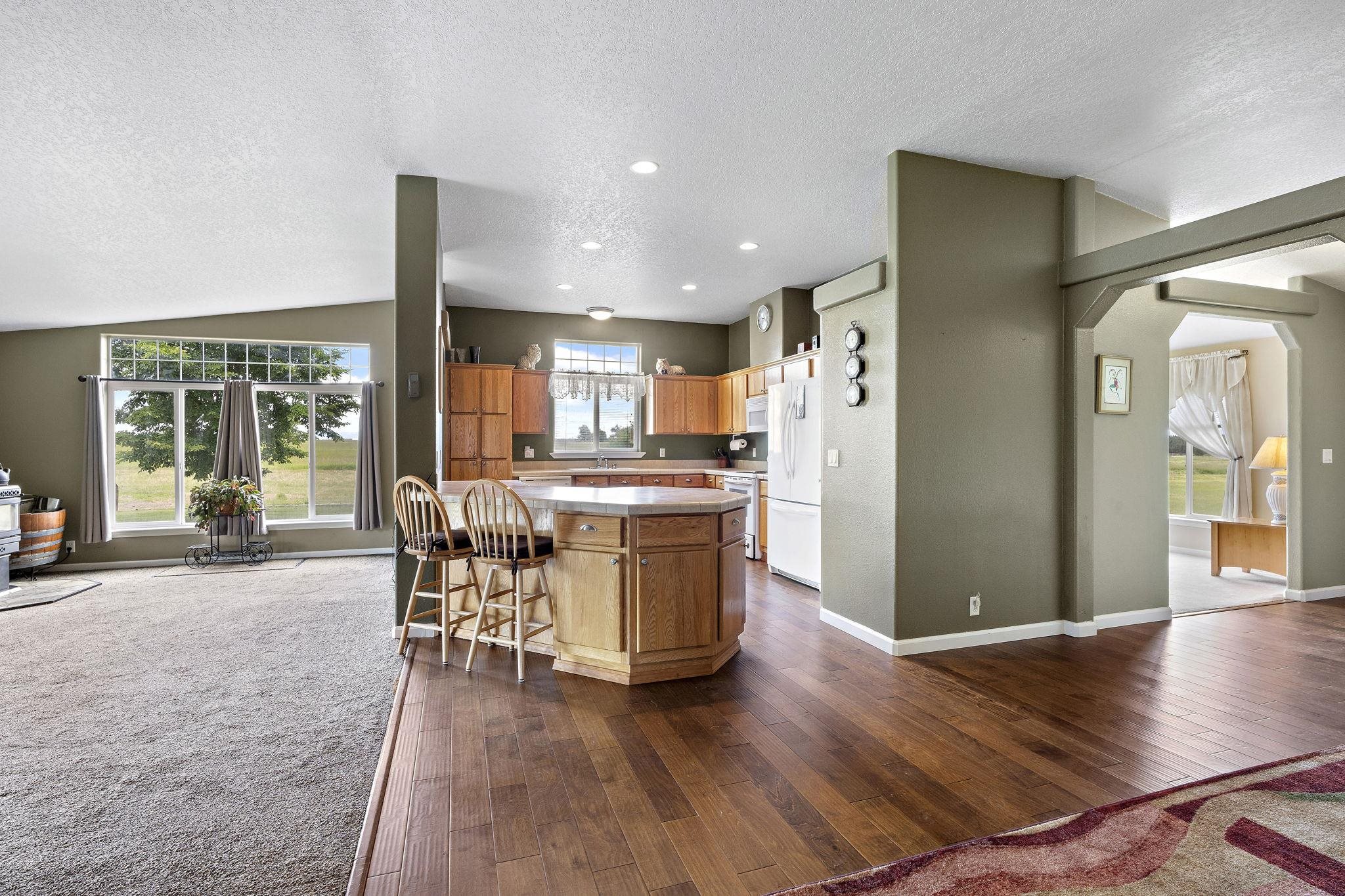 26609 North Denison Road Deer Park, WA 99006 - Photo 7 of 25