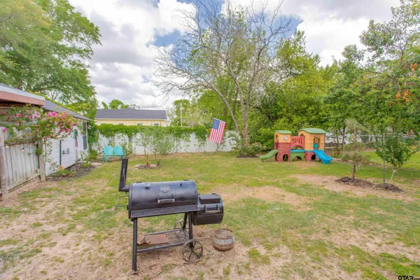 $224,000 | 212 Smith Street, Henderson, TX 75654