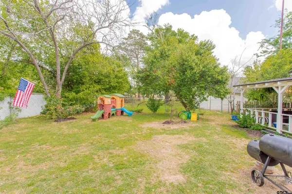 $224,000 | 212 Smith Street, Henderson, TX 75654