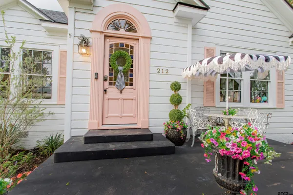 $224,000 | 212 Smith Street, Henderson, TX 75654