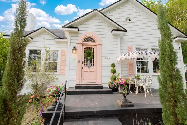 $224,000 | 212 Smith Street, Henderson, TX 75654