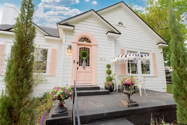 $224,000 | 212 Smith Street, Henderson, TX 75654