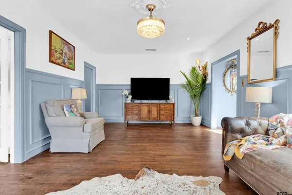 $224,000 | 212 Smith Street, Henderson, TX 75654