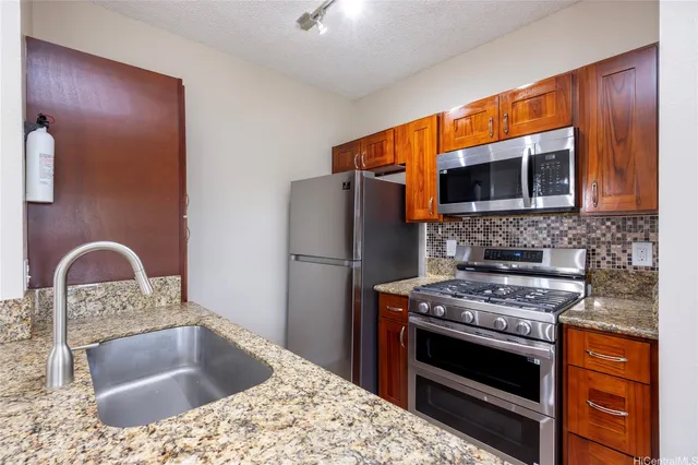 $2,700 | 91-271 Hanapouli Circle, Unit 14E, Ewa Beach, HI 96706
