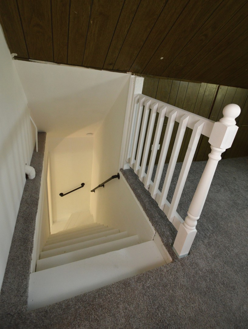 1509 Morris Avenue Berkeley, IL 60163 - Photo 18 of 28 a view of staircase
