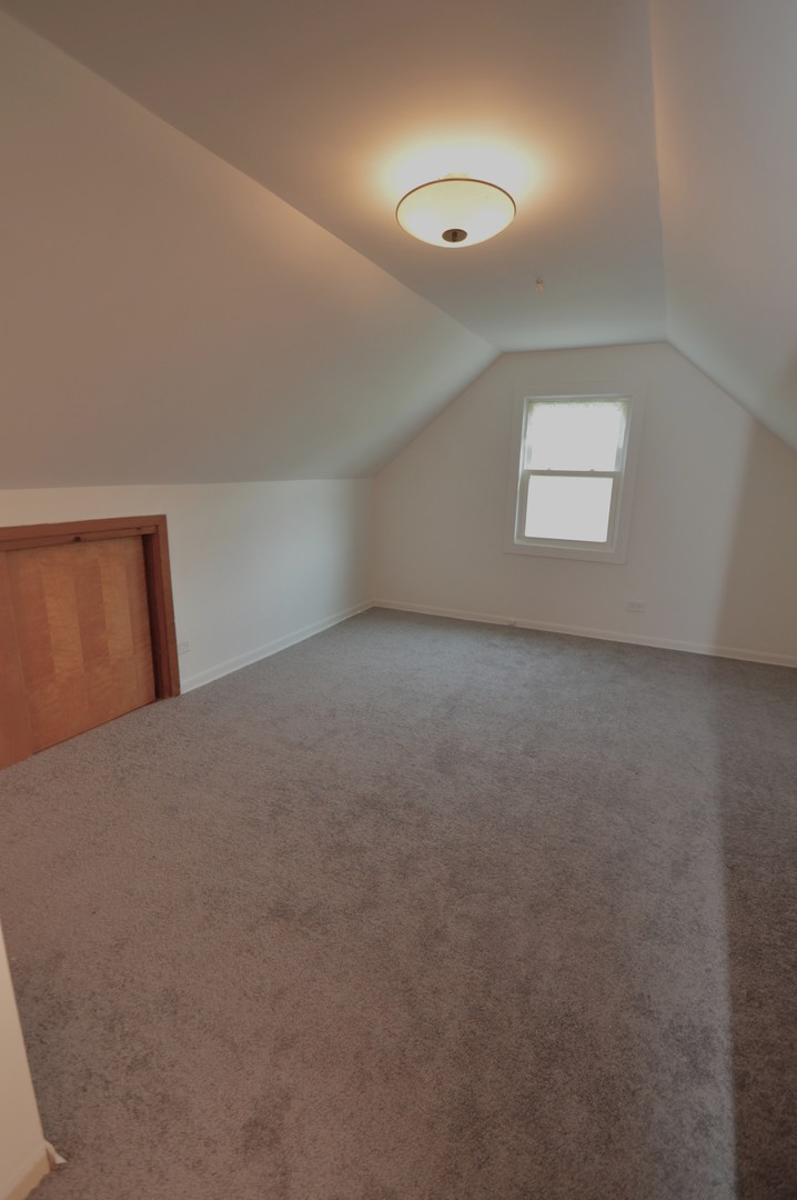 1509 Morris Avenue Berkeley, IL 60163 - Photo 20 of 28 a view of an empty room and window