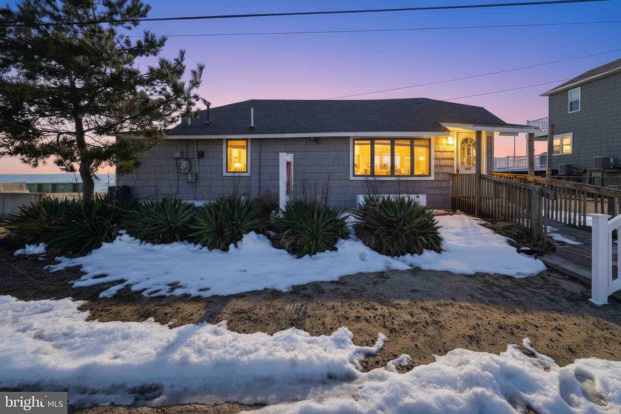 102 Delaware Avenue Fortescue, NJ 08321 - Photo 4 of 35