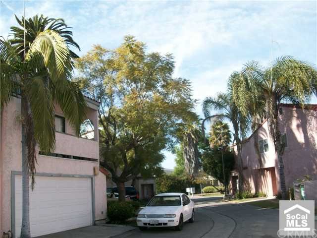 140 Racquet Club Drive Compton, CA 90220 - Photo 1 of 1 Gallery Image 1