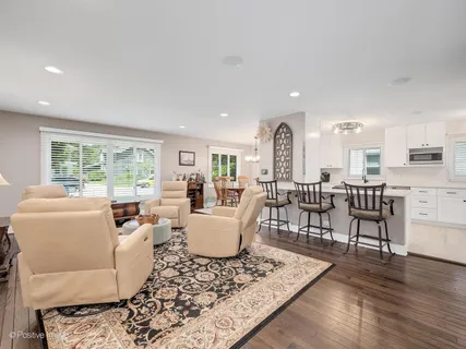 $699,000 | 4721 Main Street, Downers Grove, IL 60515