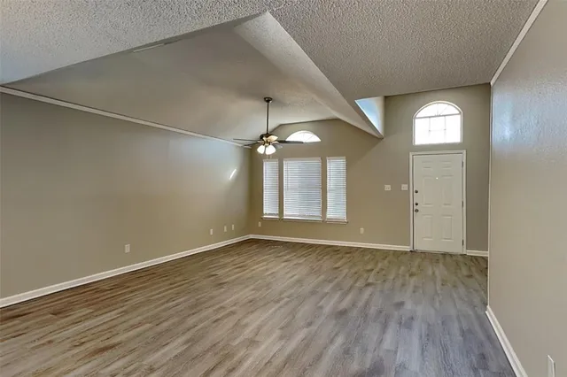 $2,125 | 7309 Indiana Avenue, Fort Worth, TX 76137