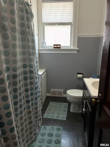 $230,000 | 2241 Spring Street, Quincy, IL 62301