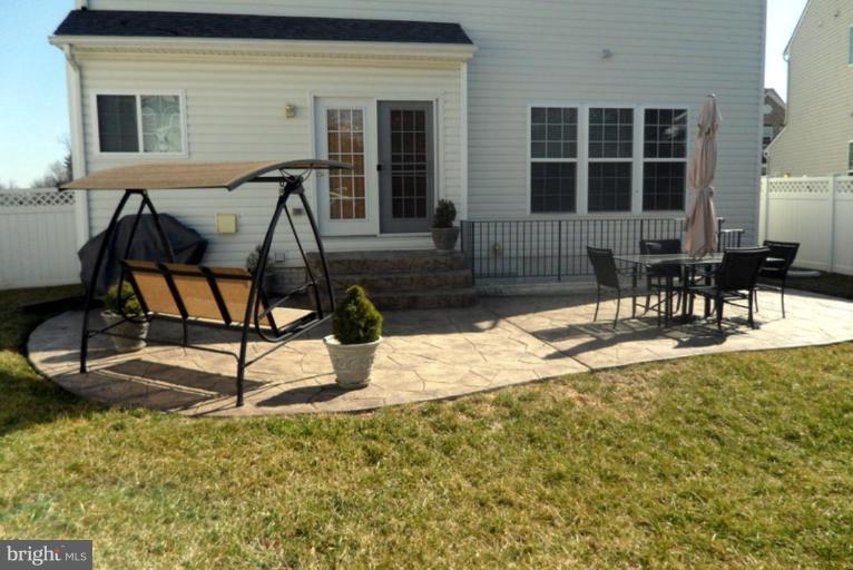 606 Crawfords Ridge Road Odenton, MD 21113 - Photo 18 of 24 Back yard