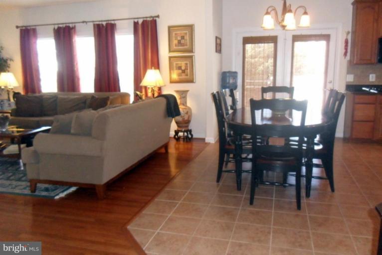 606 Crawfords Ridge Road Odenton, MD 21113 - Photo 23 of 24 Kitchen/Family Room