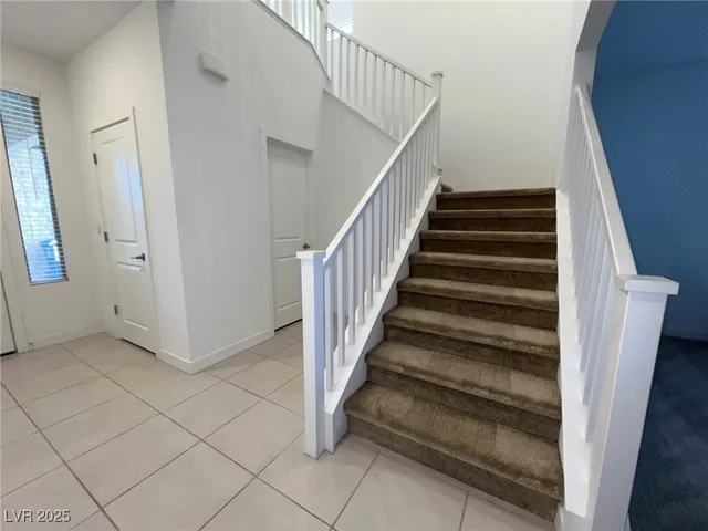 $2,490 | 612 Emerson Creek Court, North Las Vegas, NV 89084