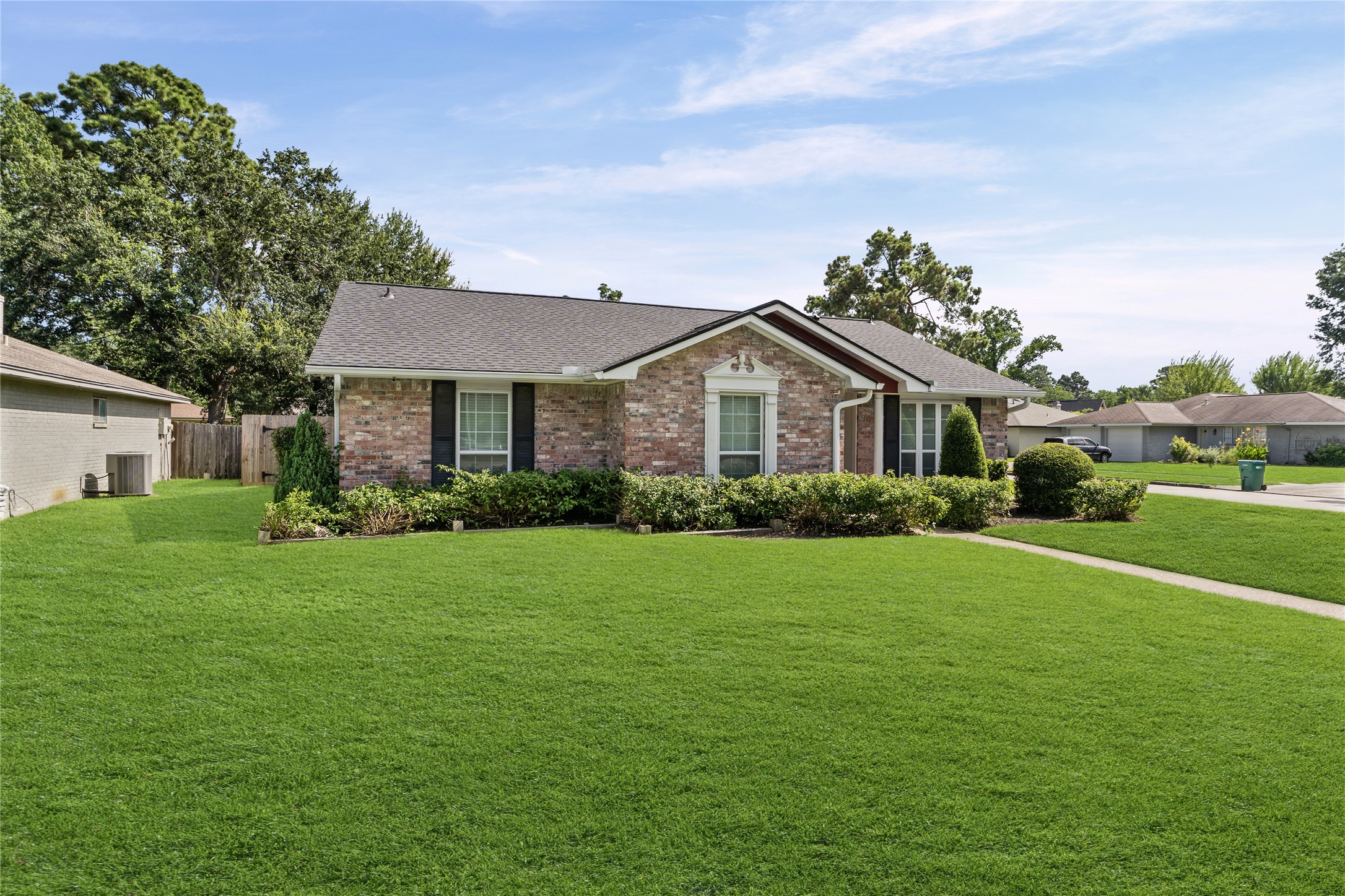 3202 Greenham Court Spring, TX 77388 - Photo 3 of 19