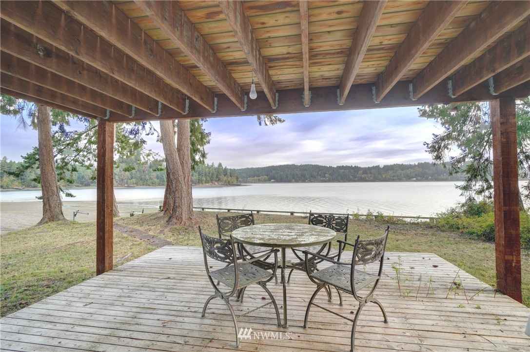 13317 Agate Beach Road Anderson Island, WA 98303 - Photo 12 of 40 Gallery Image 12