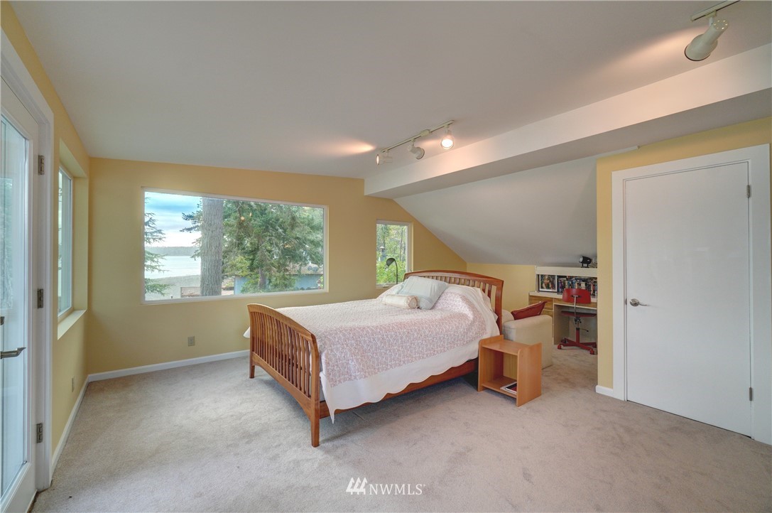 13317 Agate Beach Road Anderson Island, WA 98303 - Photo 18 of 40 Gallery Image 18