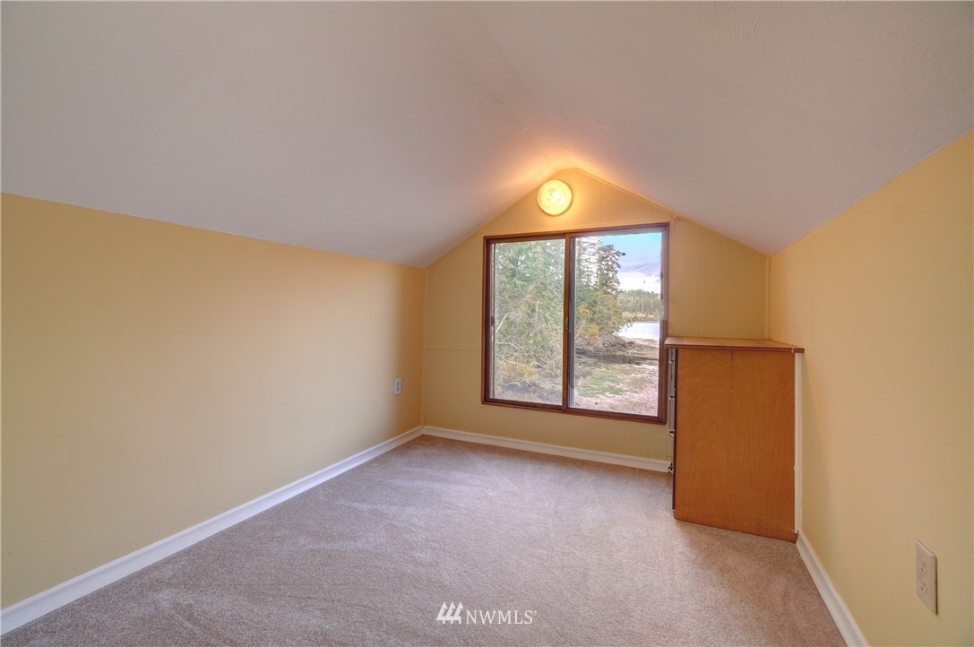 13317 Agate Beach Road Anderson Island, WA 98303 - Photo 23 of 40 Gallery Image 23