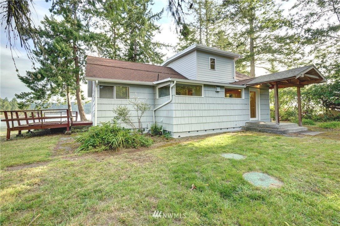 13317 Agate Beach Road Anderson Island, WA 98303 - Photo 25 of 40 Gallery Image 25