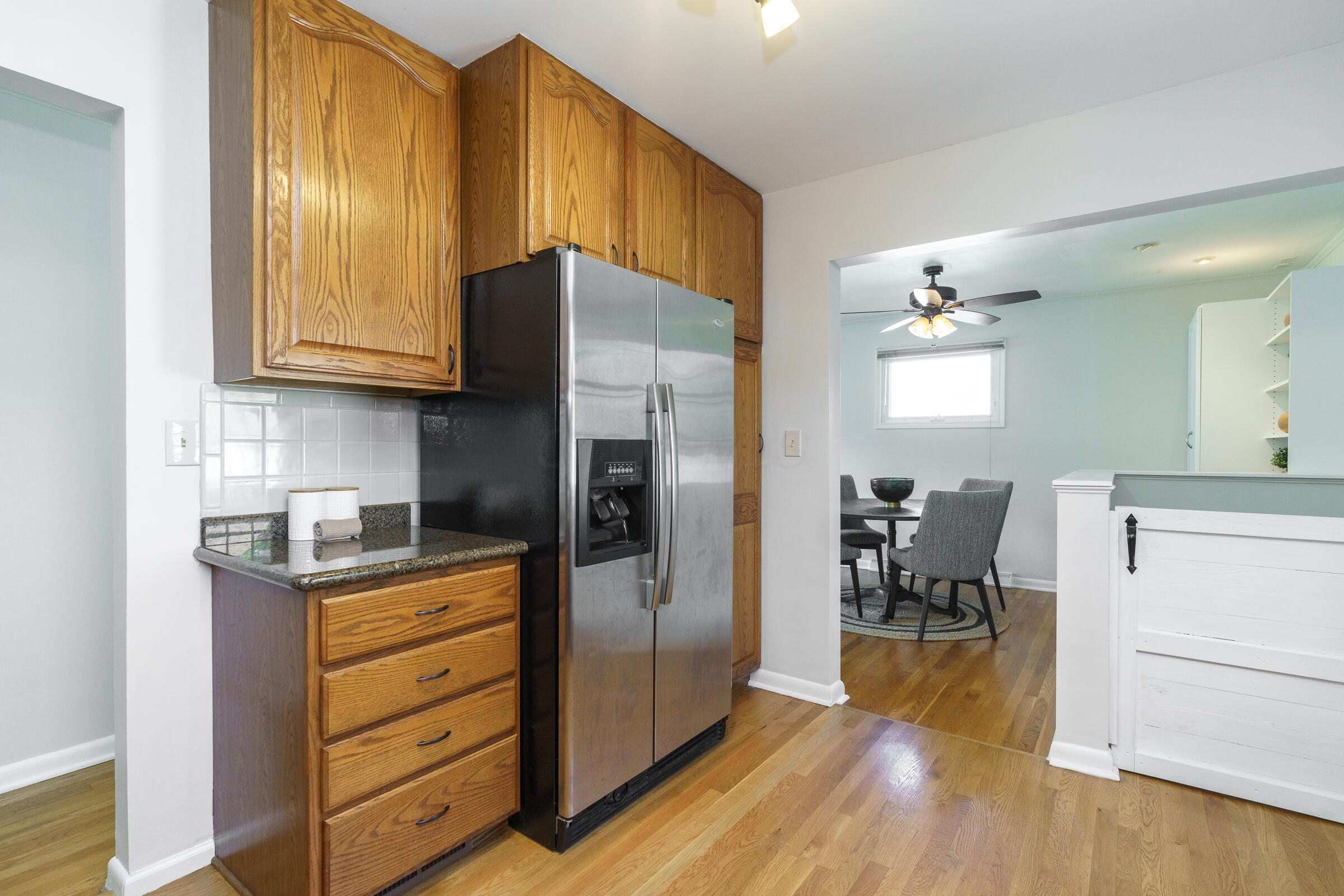 2150 Edgevale Road Columbus, OH 43221 - Photo 16 of 52 2150 Edgevale Rd interiors-23