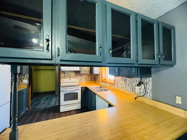 $97,500 | 7 Mc Manus Street, Washburn, ME 04786