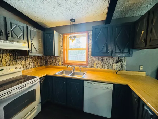 $97,500 | 7 Mc Manus Street, Washburn, ME 04786