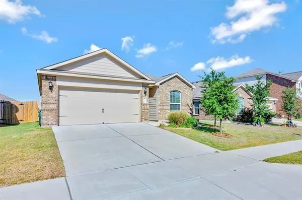 $2,200 | 6320 White Jade Drive, Fort Worth, TX 76179