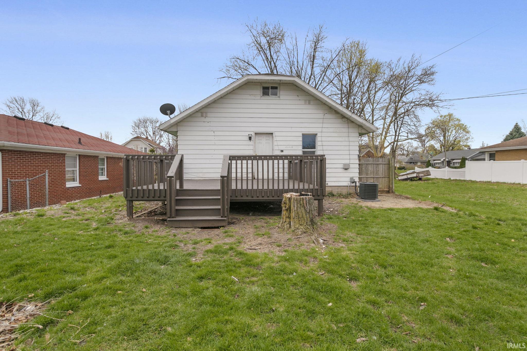 809 East Victoria Street South Bend, IN 46614 - Photo 16 of 21