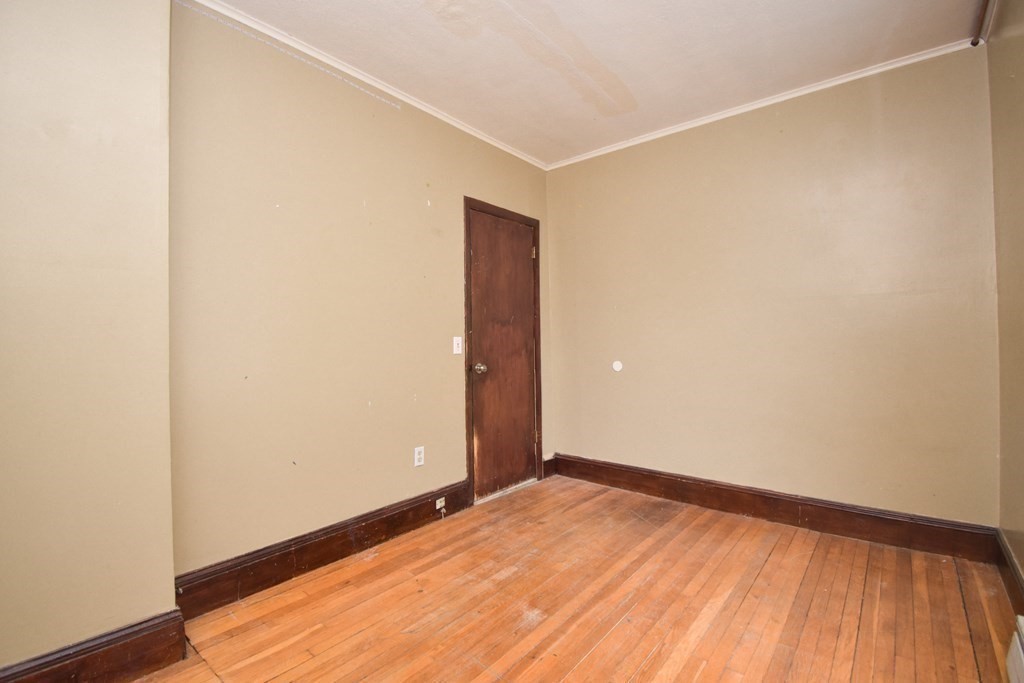 18-20 Longfellow Terrace Springfield, MA 01108 - Photo 20 of 42 Gallery Image 20