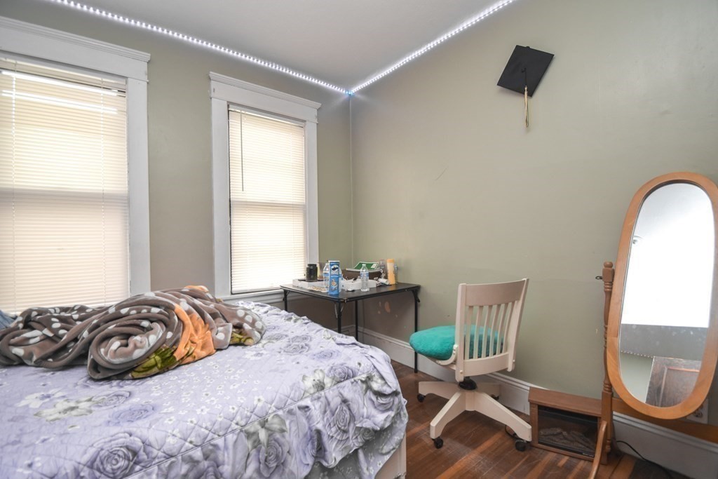 18-20 Longfellow Terrace Springfield, MA 01108 - Photo 34 of 42 Gallery Image 34