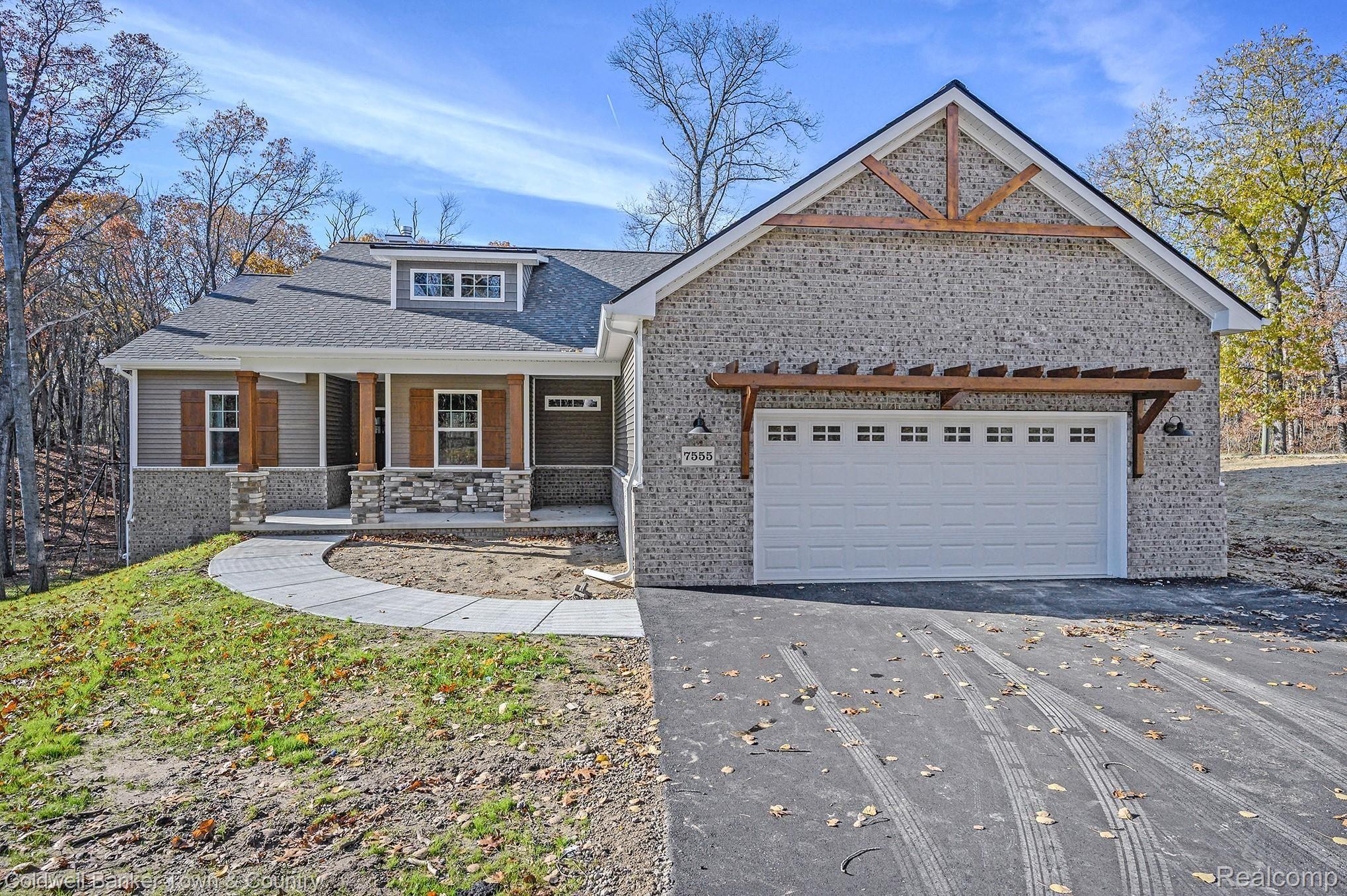 7555 Welle Road Brighton, MI 48116 - Photo 2 of 18 Welcome Home!