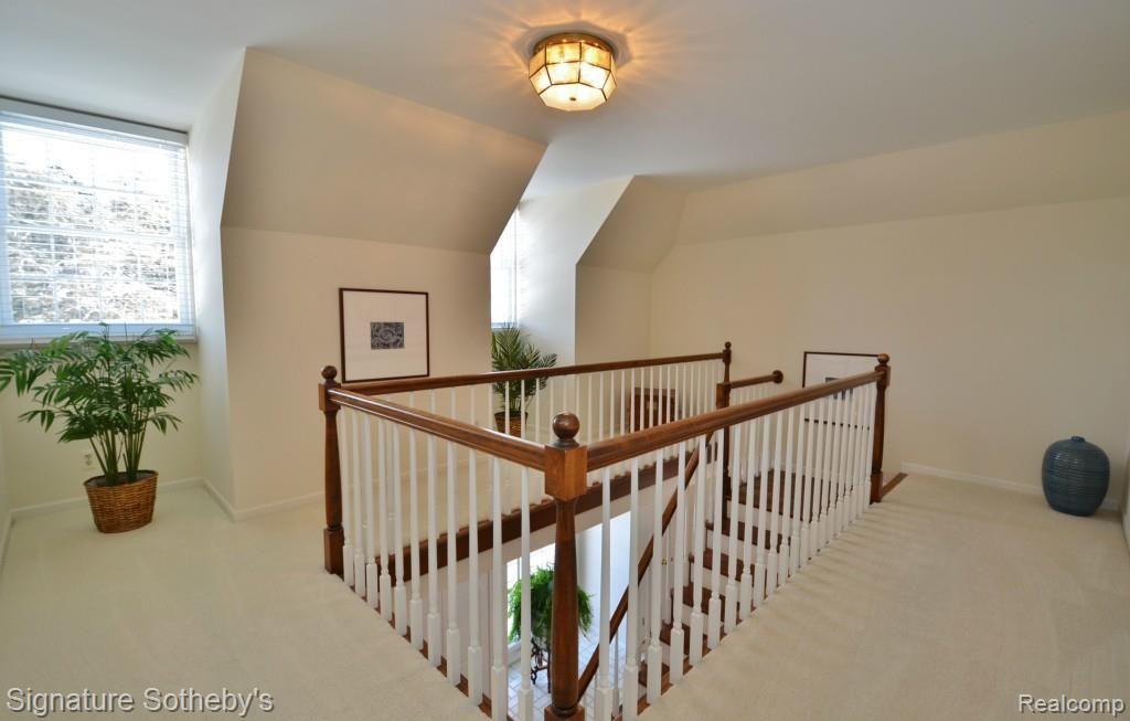133 Chalmers Drive Rochester Hills, MI 48309 - Photo 30 of 35
