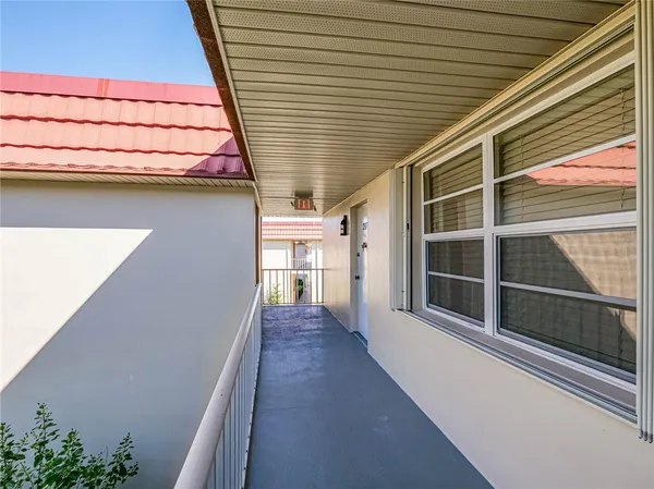 $1,800 | 55 Woodland Drive, Unit 207, Vero Beach, FL 32962