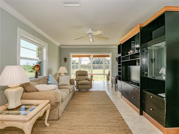 $1,800 | 55 Woodland Drive, Unit 207, Vero Beach, FL 32962