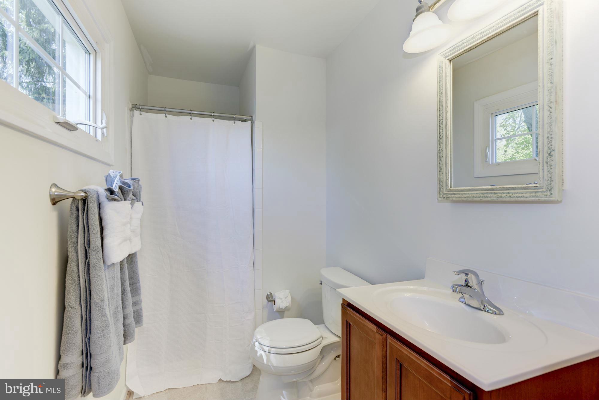 1208 East Jefferson Road Sterling, VA 20164 - Photo 14 of 26 Bath (Master)