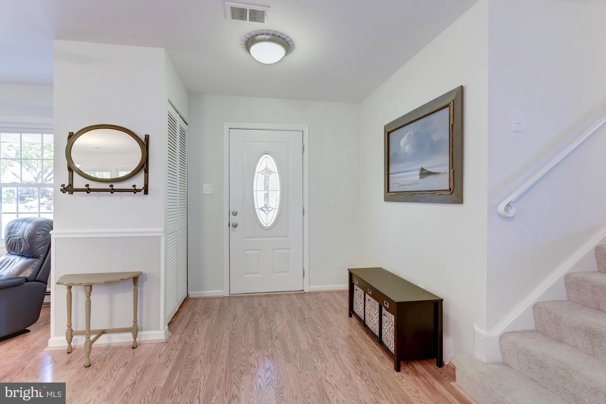 1208 East Jefferson Road Sterling, VA 20164 - Photo 5 of 26 Foyer