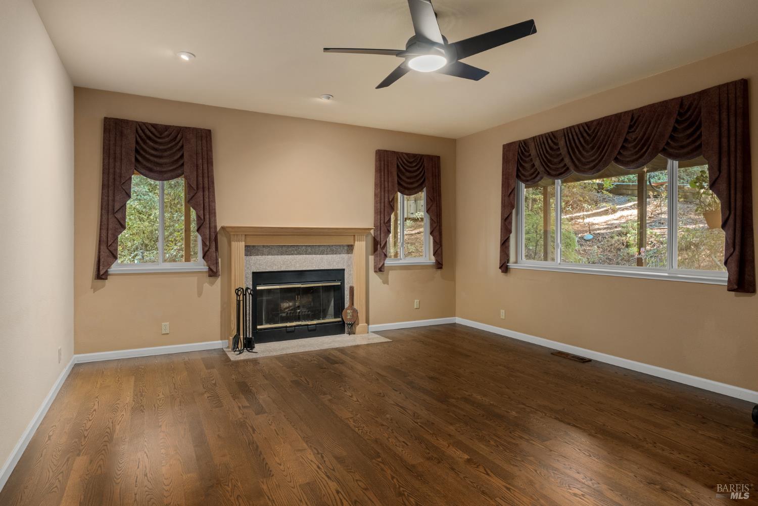 11532 Occidental Road Sebastopol, CA 95472 - Photo 12 of 35 Gallery Image 12