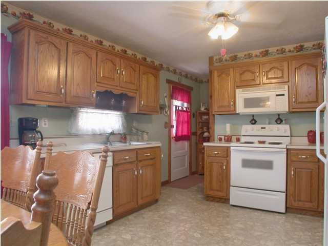 4216 Lambert Road Louisville, KY 40219 - Photo 7 of 20 Additional Photo