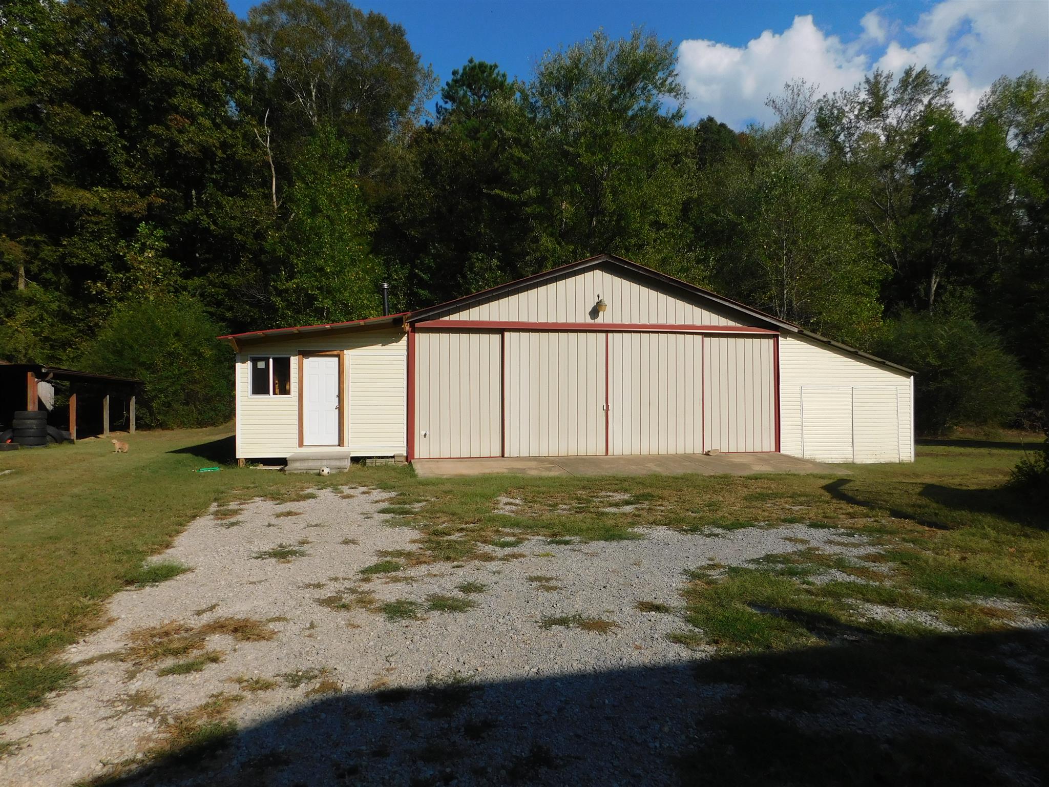 422 North Clydeton Road Waverly, TN 37185 - Photo 6 of 30 Detached garage/shop