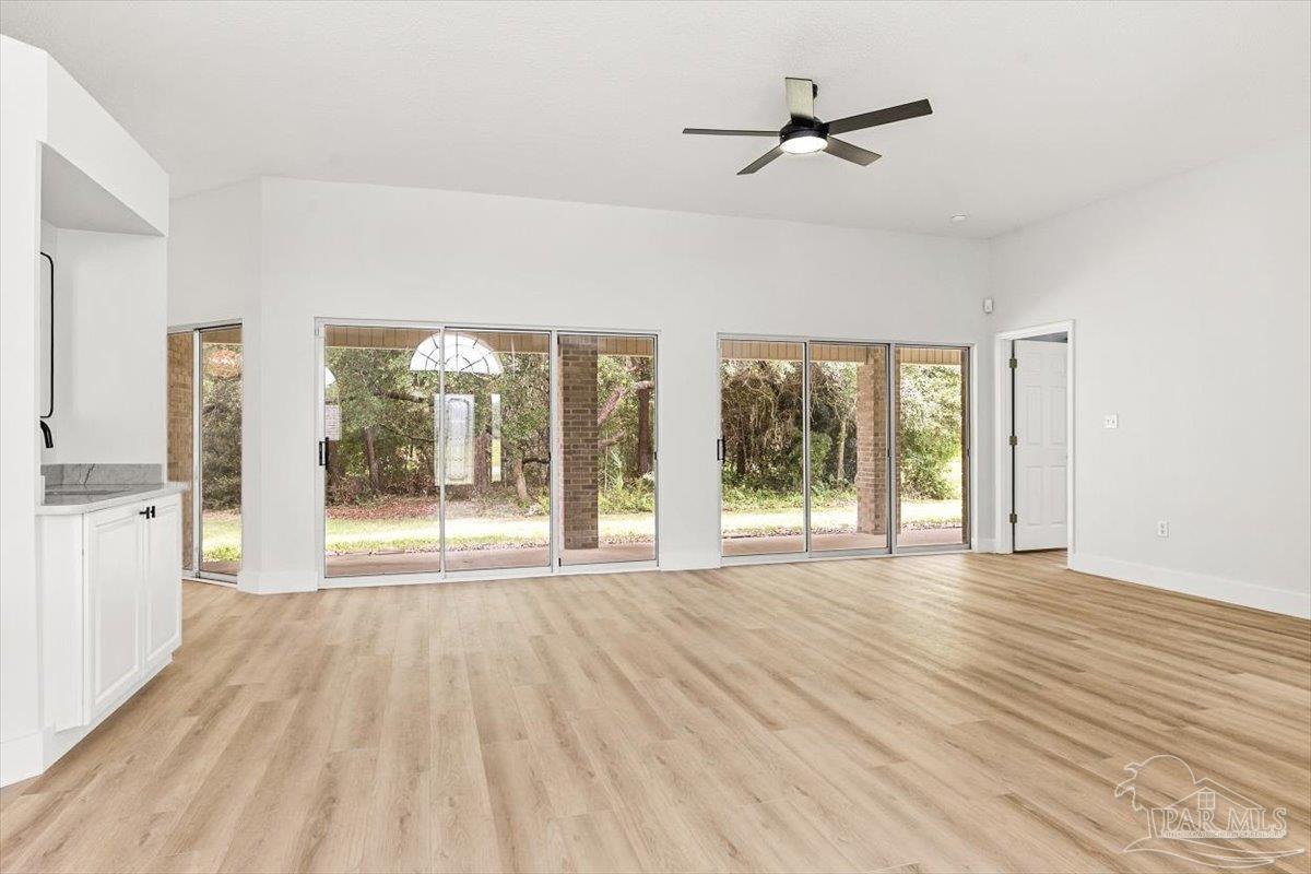 2830 Masters Boulevard Navarre, FL 32566 - Photo 14 of 52