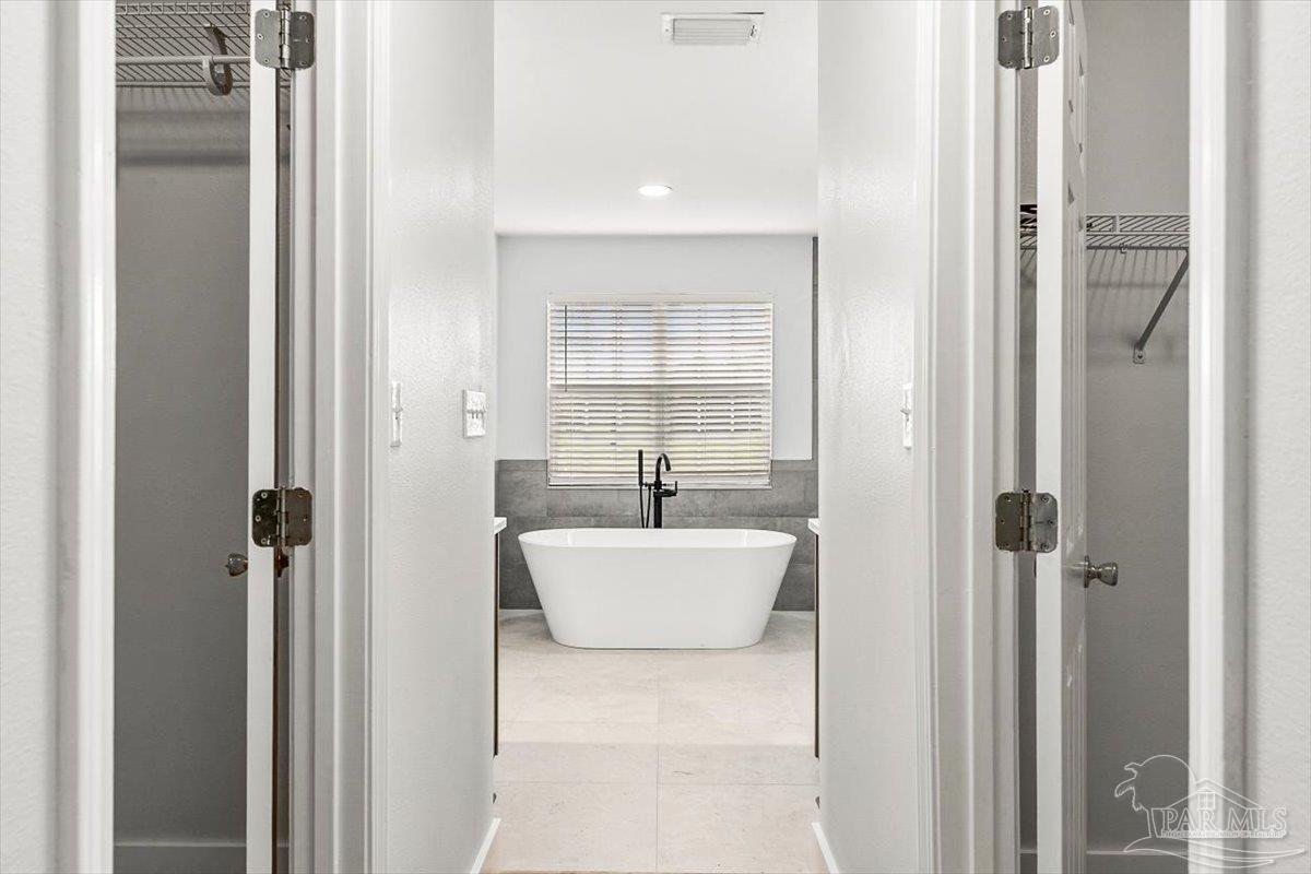 2830 Masters Boulevard Navarre, FL 32566 - Photo 31 of 52