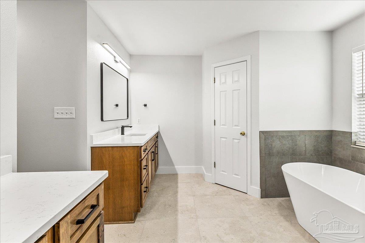 2830 Masters Boulevard Navarre, FL 32566 - Photo 36 of 52