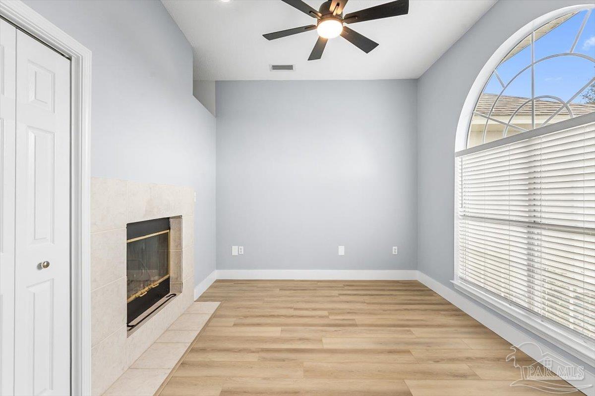 2830 Masters Boulevard Navarre, FL 32566 - Photo 9 of 52