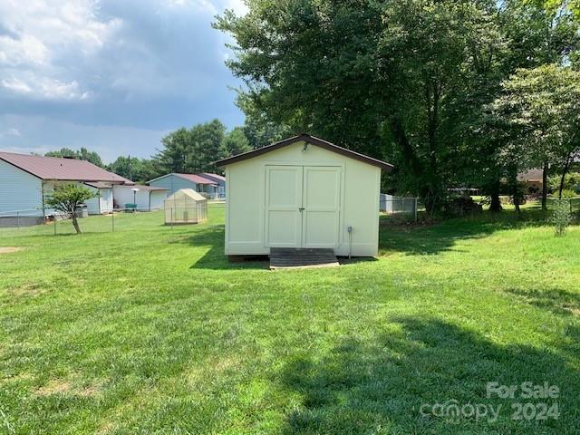 3428 Clarks Chapel Road Lenoir, NC 28645 - Photo 5 of 34 Gallery Image 5