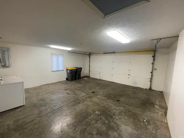 $1,950 | 1608 South Highland Avenue, Bloomington, IN 47401