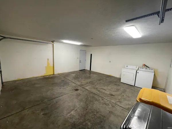 $1,950 | 1608 South Highland Avenue, Bloomington, IN 47401