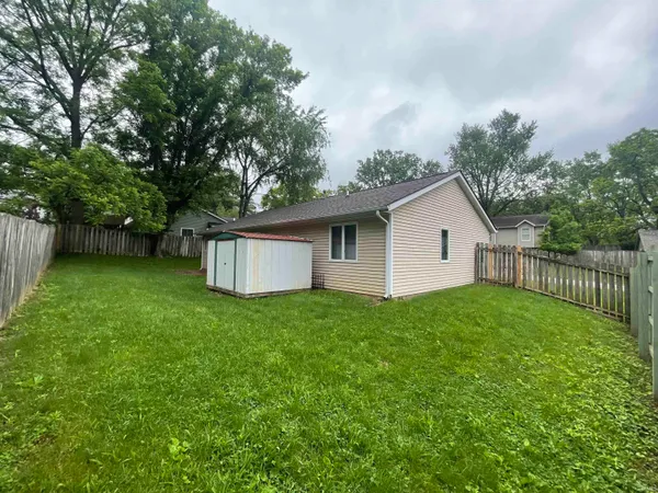 $1,950 | 1608 South Highland Avenue, Bloomington, IN 47401