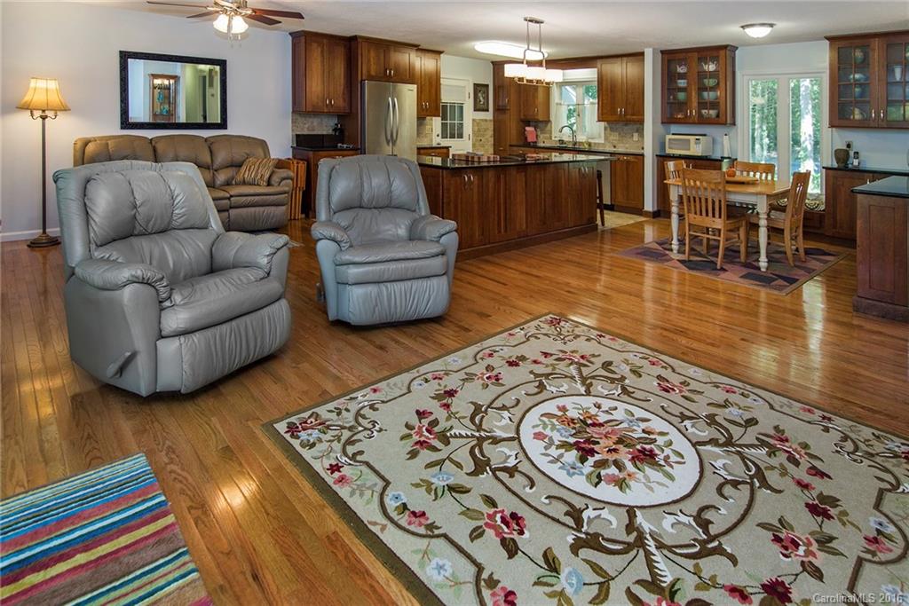 3814 Lake Shore Road South Denver, NC 28037 - Photo 12 of 24 Gallery Image 12