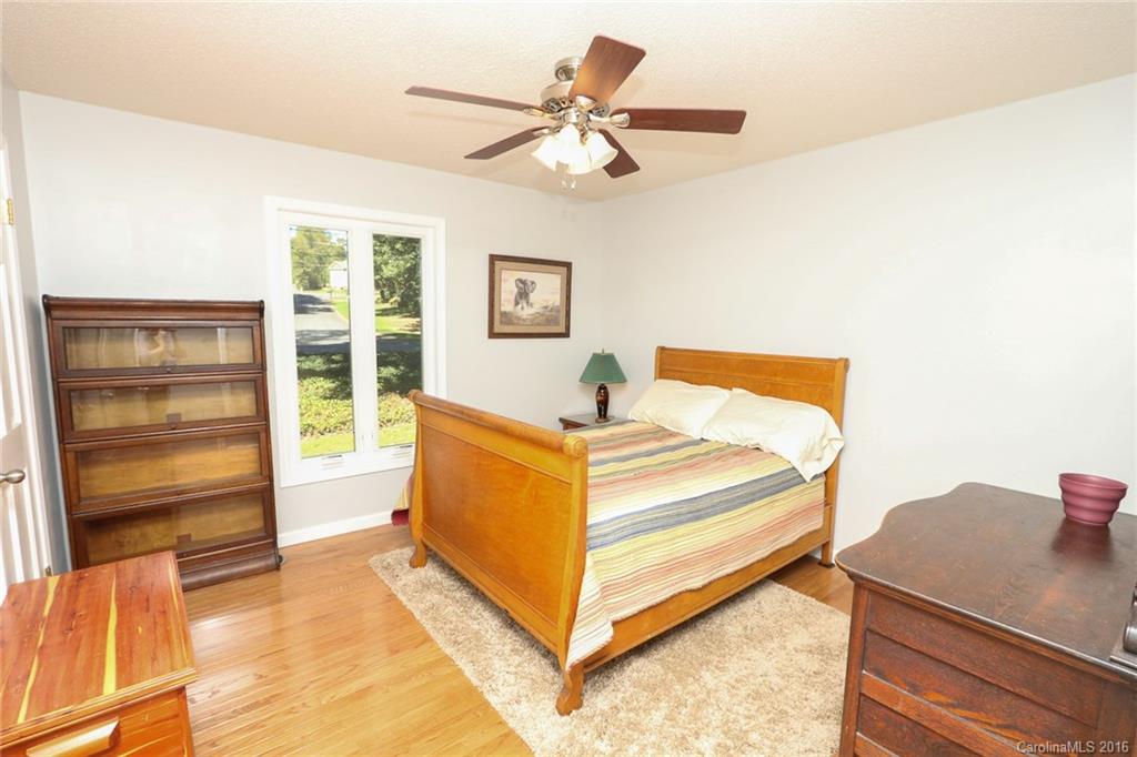 3814 Lake Shore Road South Denver, NC 28037 - Photo 16 of 24 Gallery Image 16